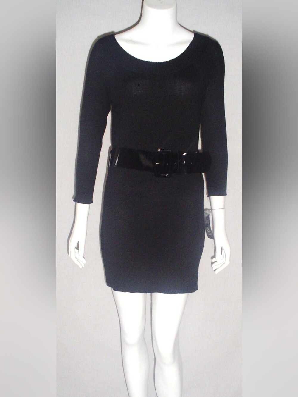 NWT SILK BLEND SWEATER DRESS MINI. MEDIUM- Belt Not Included.